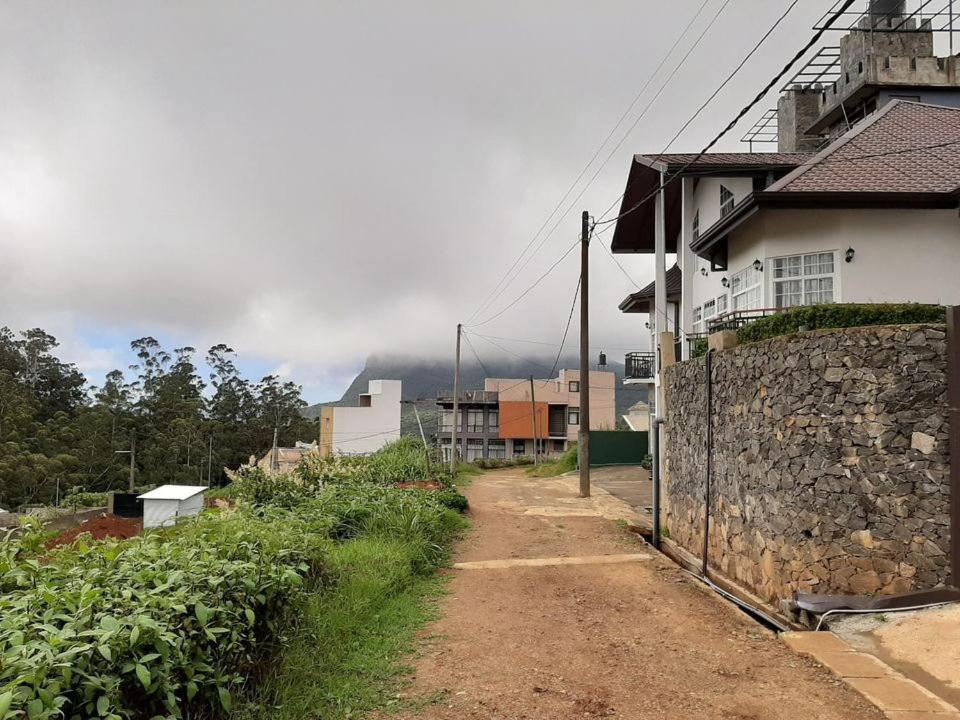 J's Nuwara Eliya