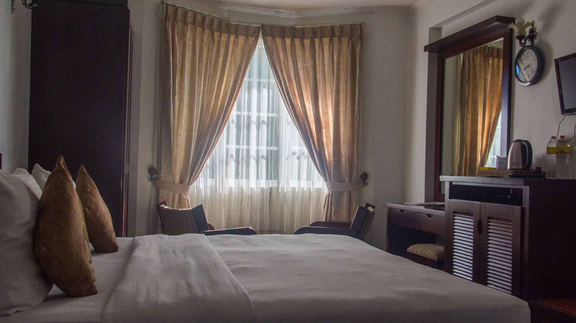 Hotel The Rock 3*