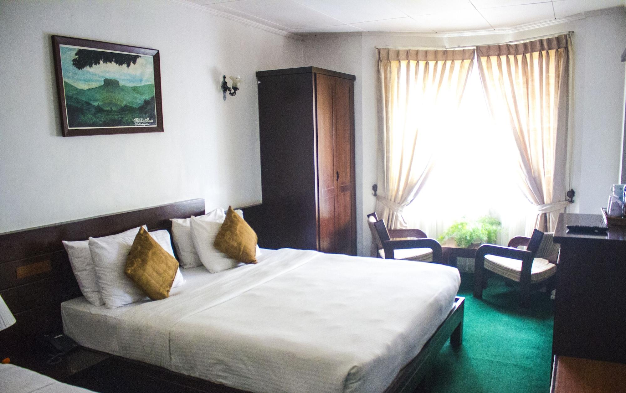 The Rock Hotel 3*