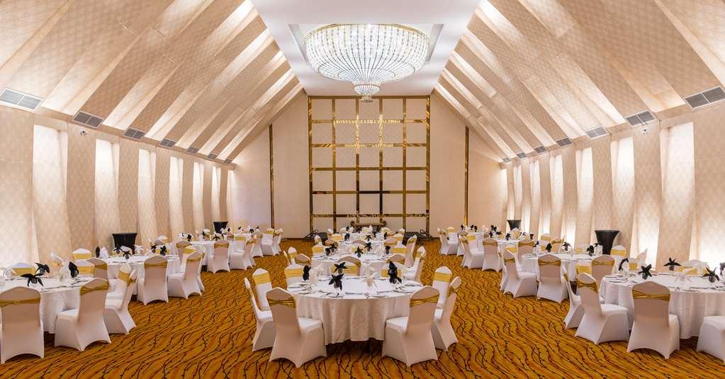 The Golden Ridge 5* Nuwara Eliya