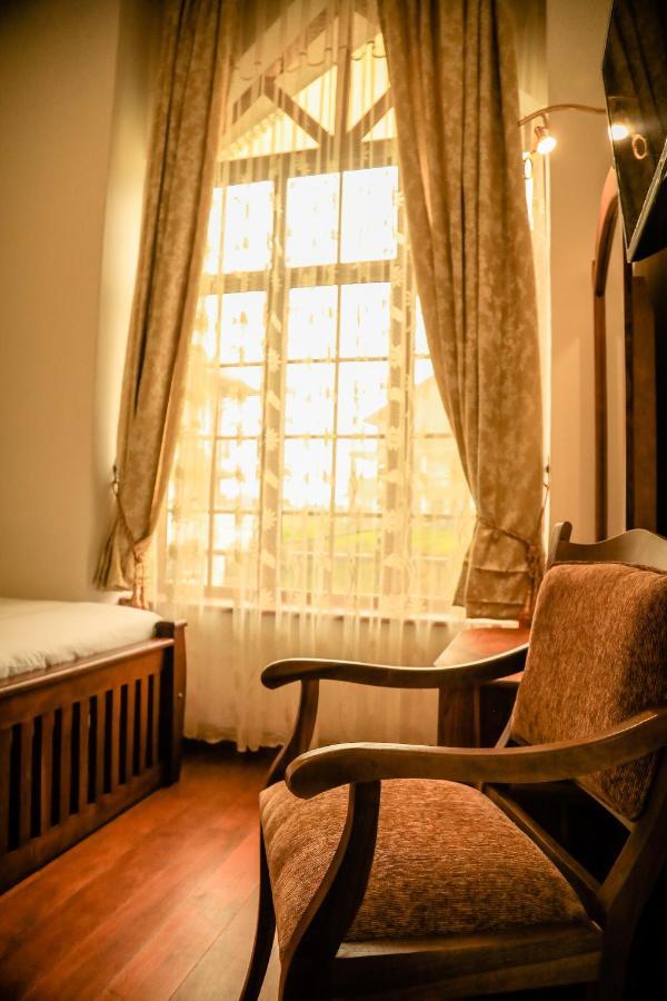 The Barnsbury House 3*