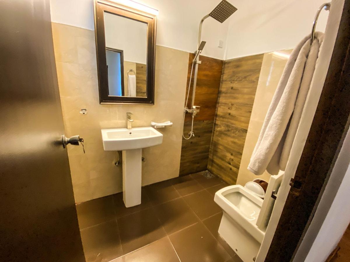 Hotel Friendly Hills Nuwara Eliya