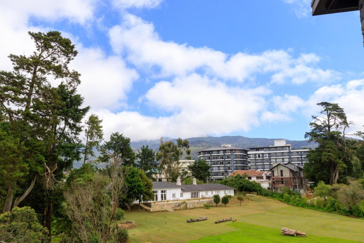 Grand Turf Hotel