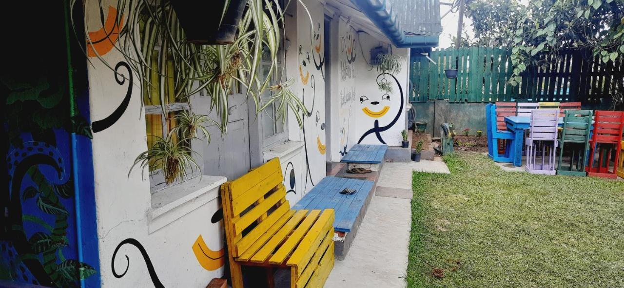 Hostel Leisure Nest *