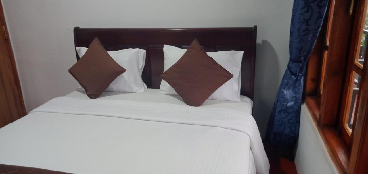 The Train View Bed & Breakfast Nuwara Eliya