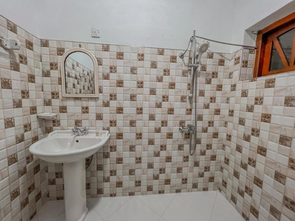 Royal Guest Hotel