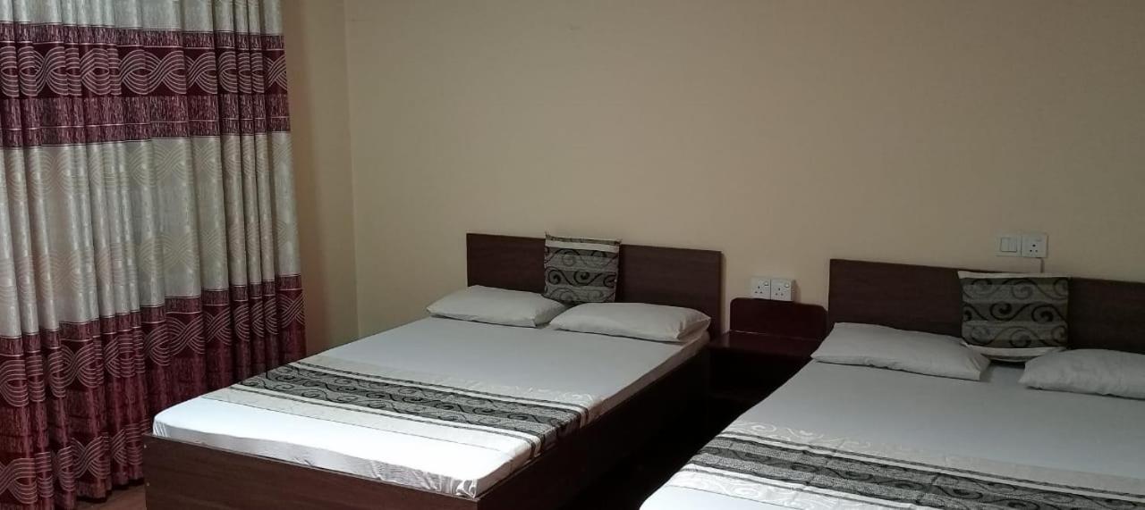 Thuvaraga Guest house