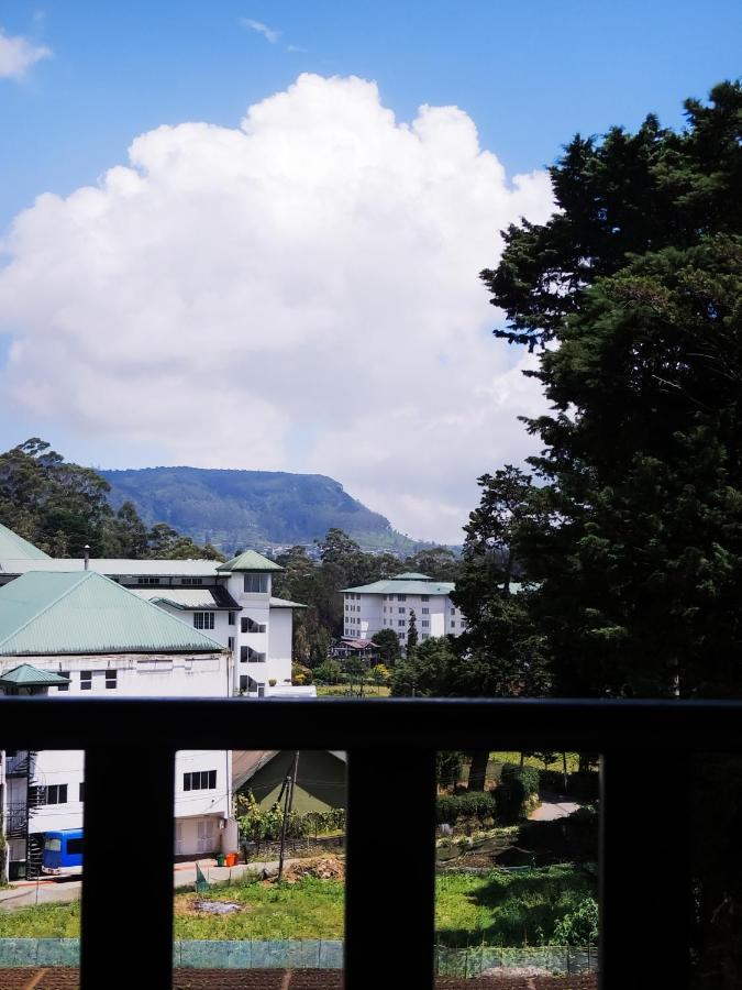 The Teak By Lakbima Apartment *