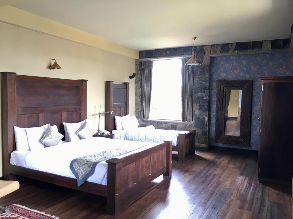 Windshire Hotel