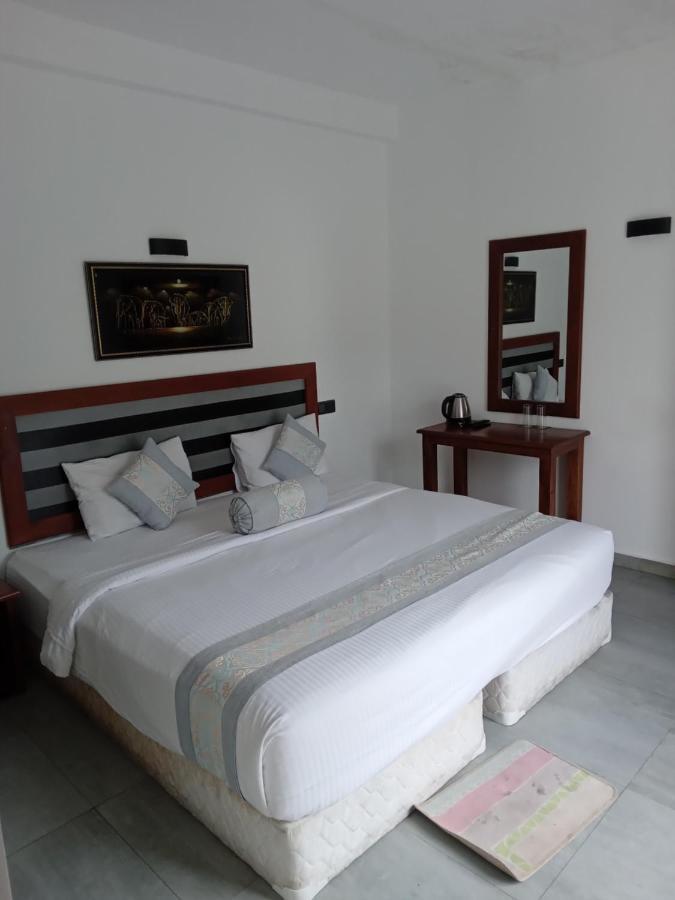 Cool Breeze Grand Resort *
