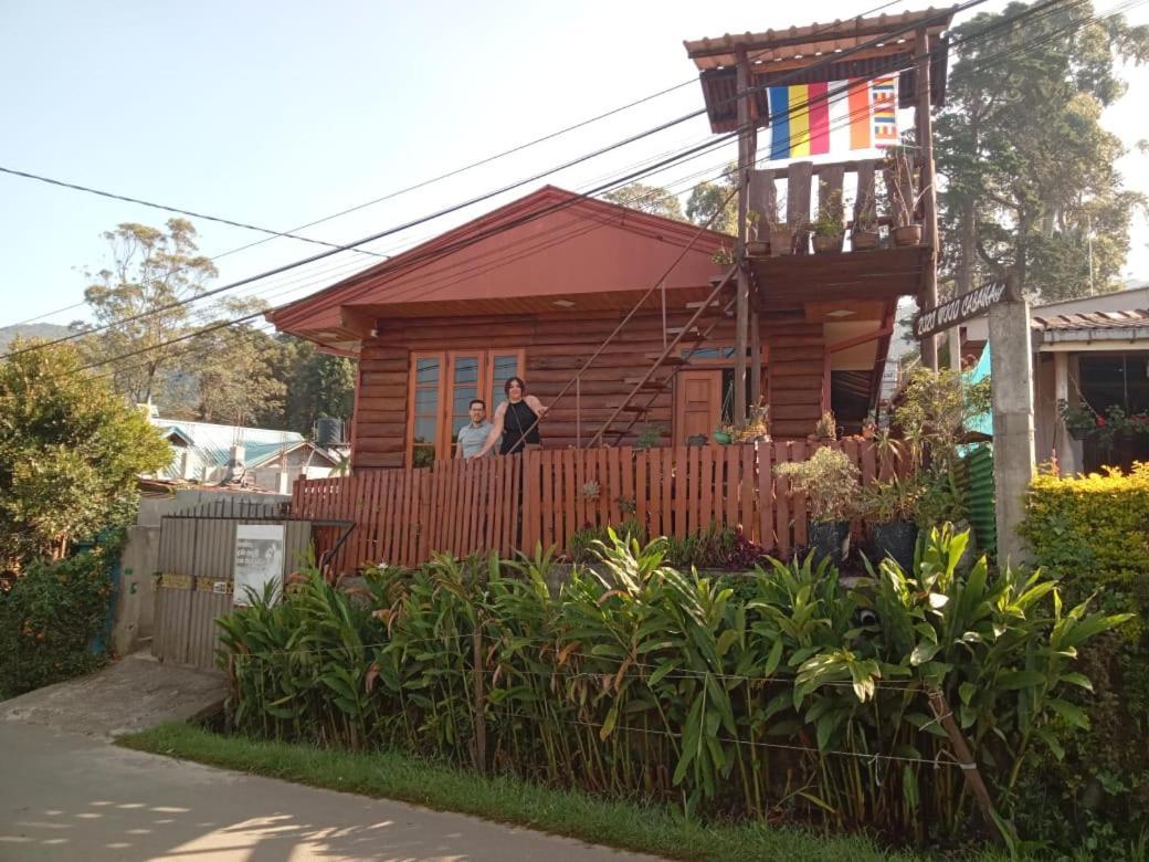 20/20 Wood Homestay *