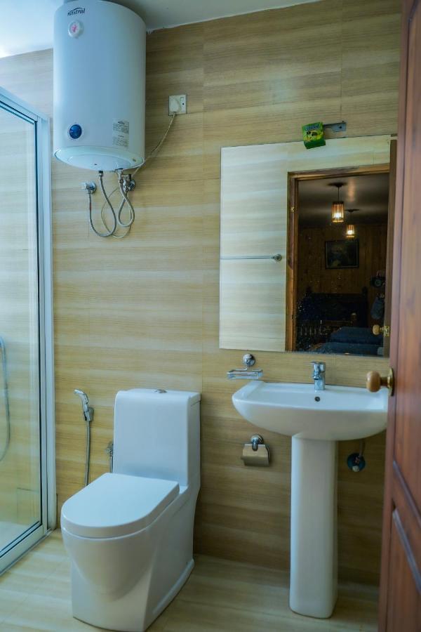 Blue Moon Residency *