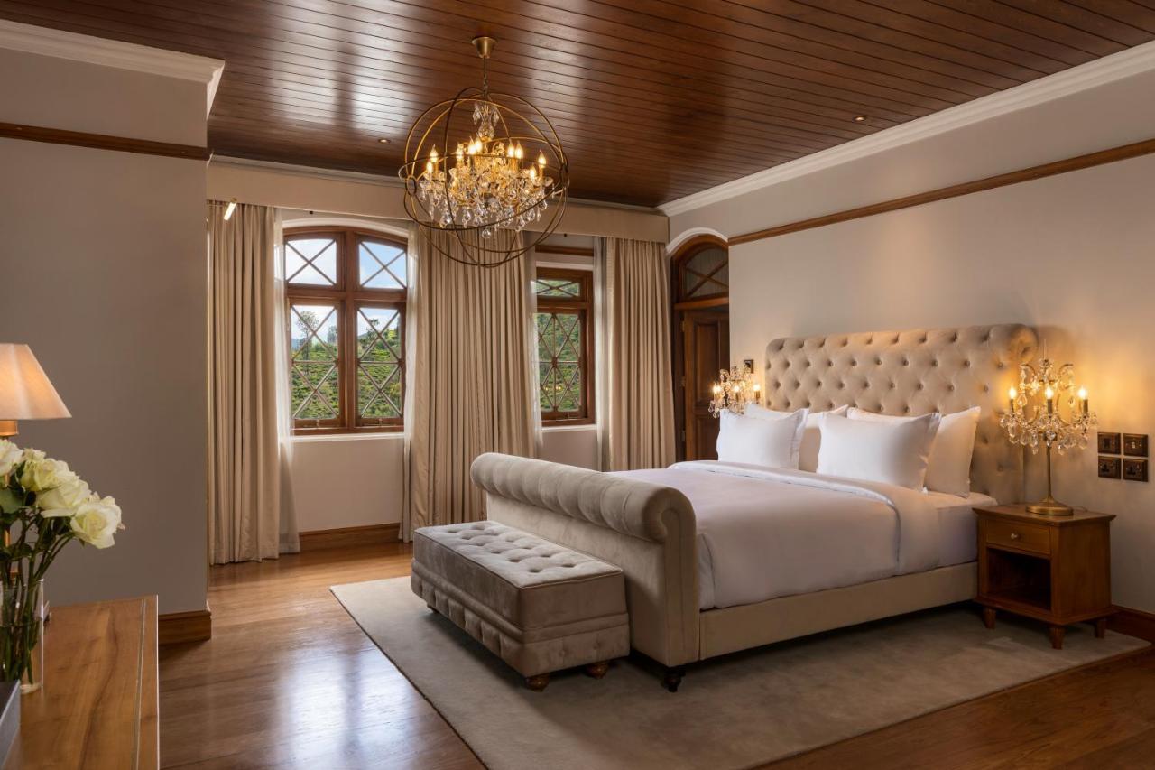 The Bellwood Manor