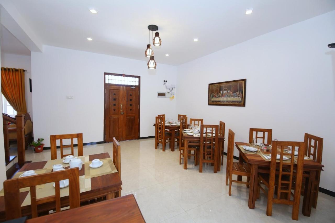 Queensland * Nuwara Eliya