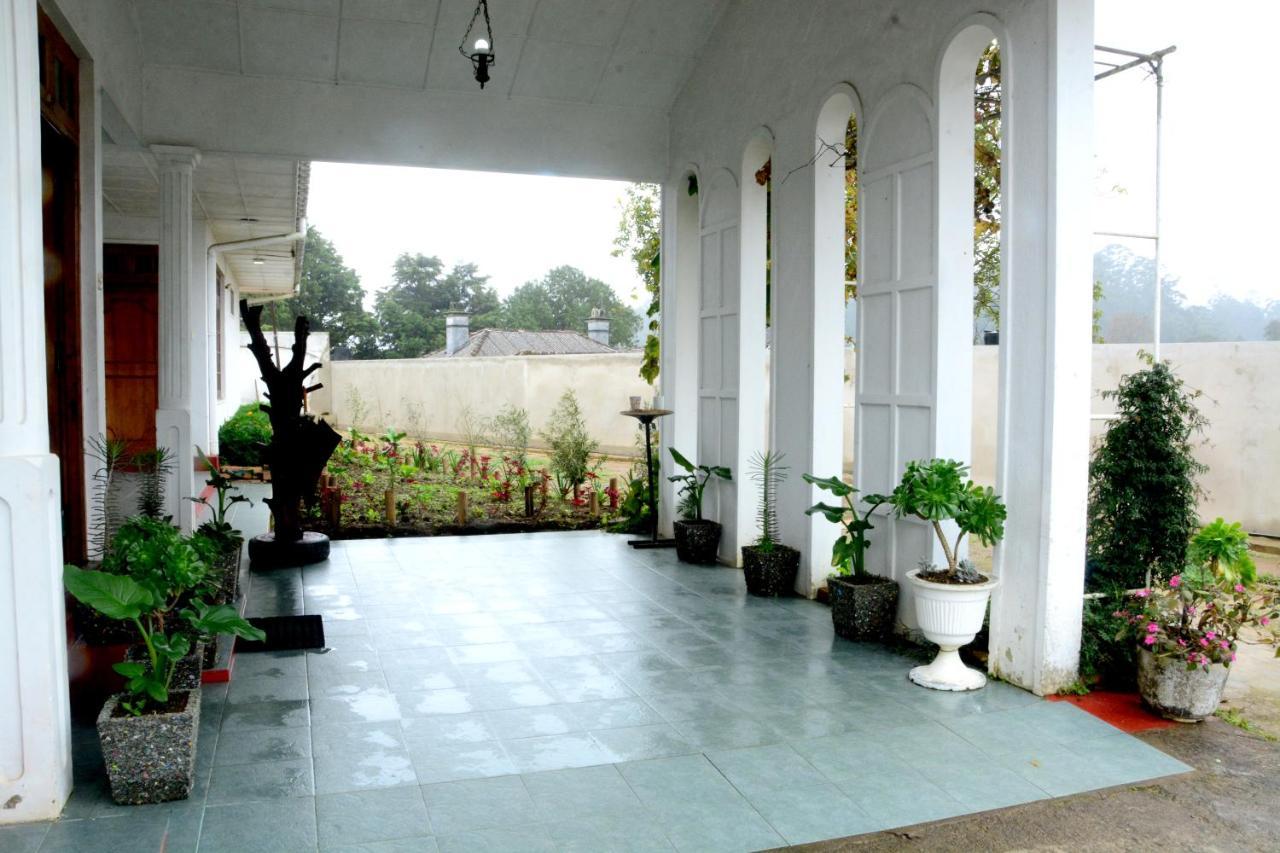 Bed & Breakfast The West Gate Bungalow Nuwara Eliya