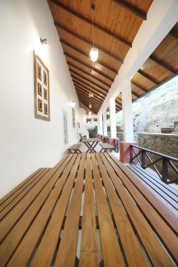 The Montfort, Nuwaraeliya Bed & Breakfast