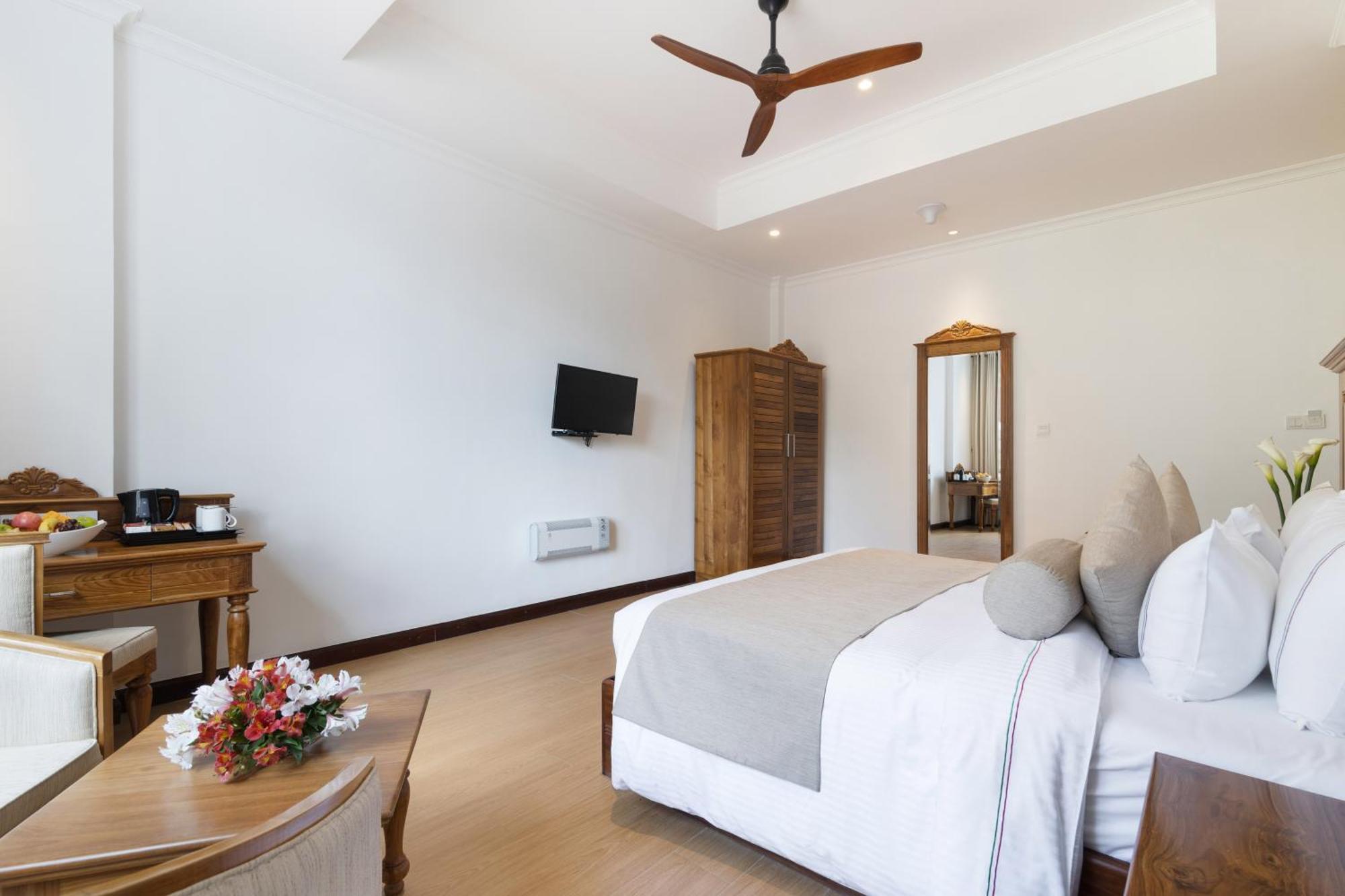 Araliya Red - Budget Friendly Hotel- Where Find Stunning 360 Panoramic View Of Hotel Nuwara Eliya
