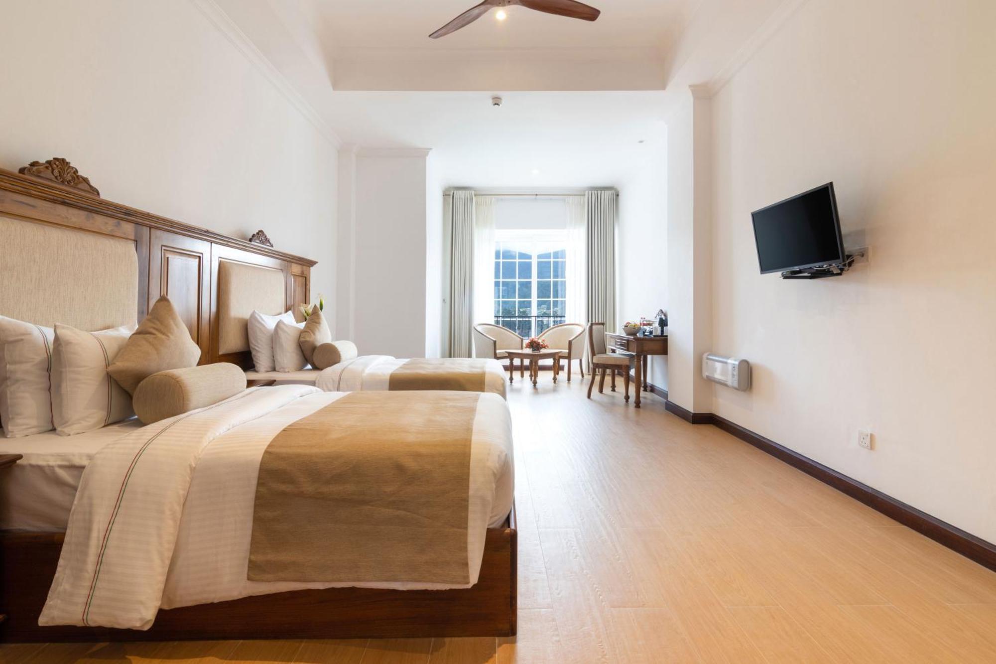 Araliya Red - Budget Friendly Hotel- Where Find Stunning 360 Panoramic View Of 4* Nuwara Eliya