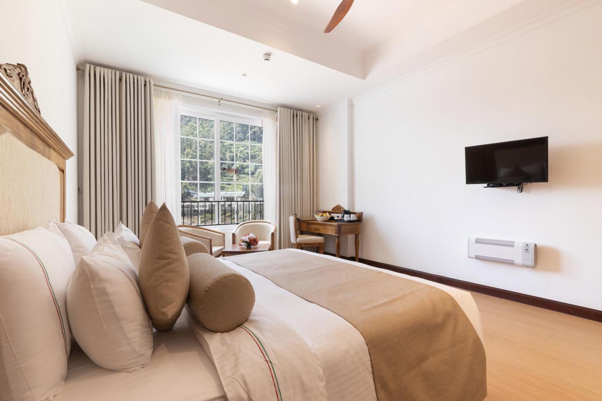 Araliya Red - Budget Friendly Hotel- Where Find Stunning 360 Panoramic View Of 4* Nuwara Eliya