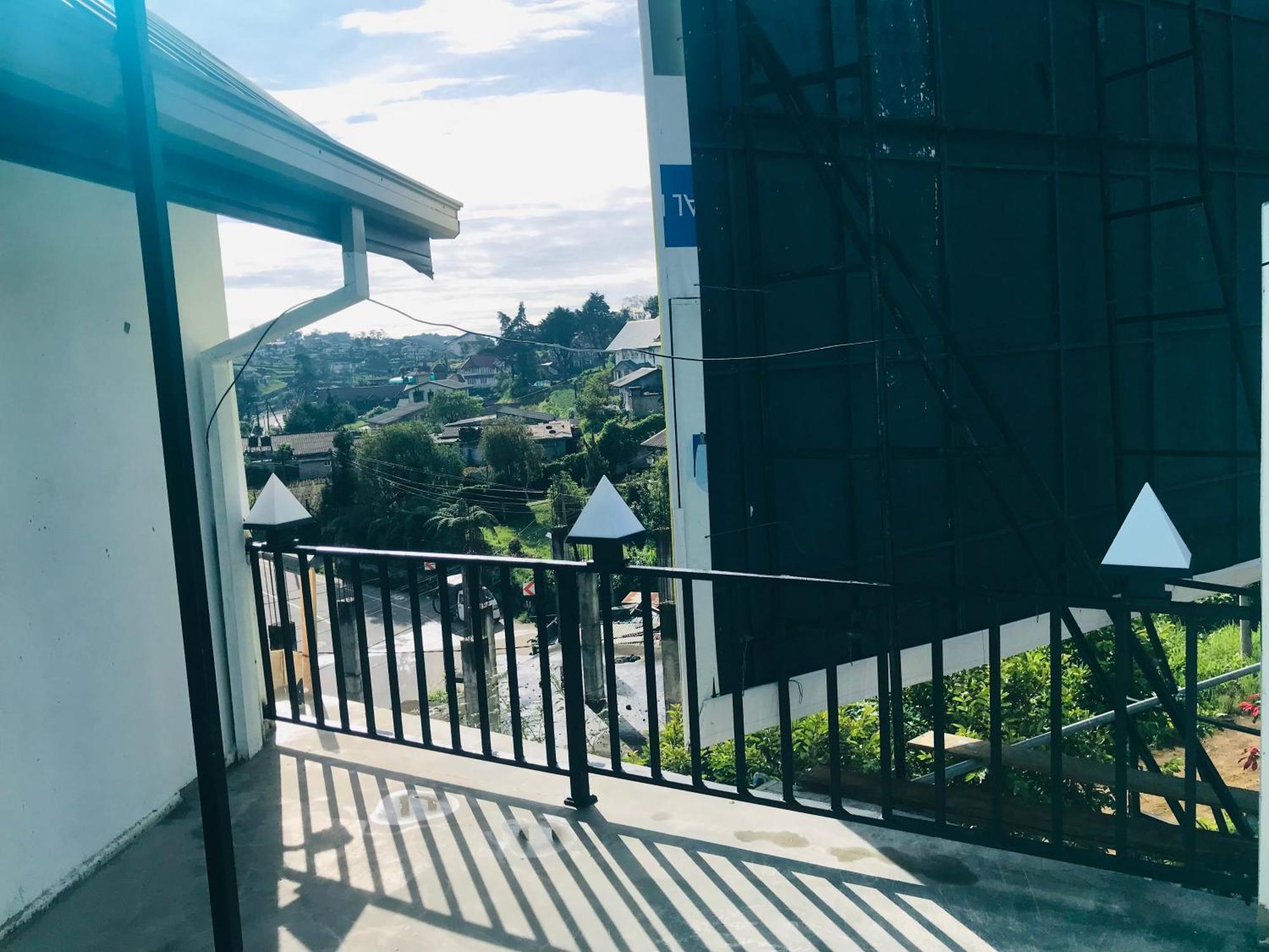 Hotel Galaxy Grand Nuwara Eliya