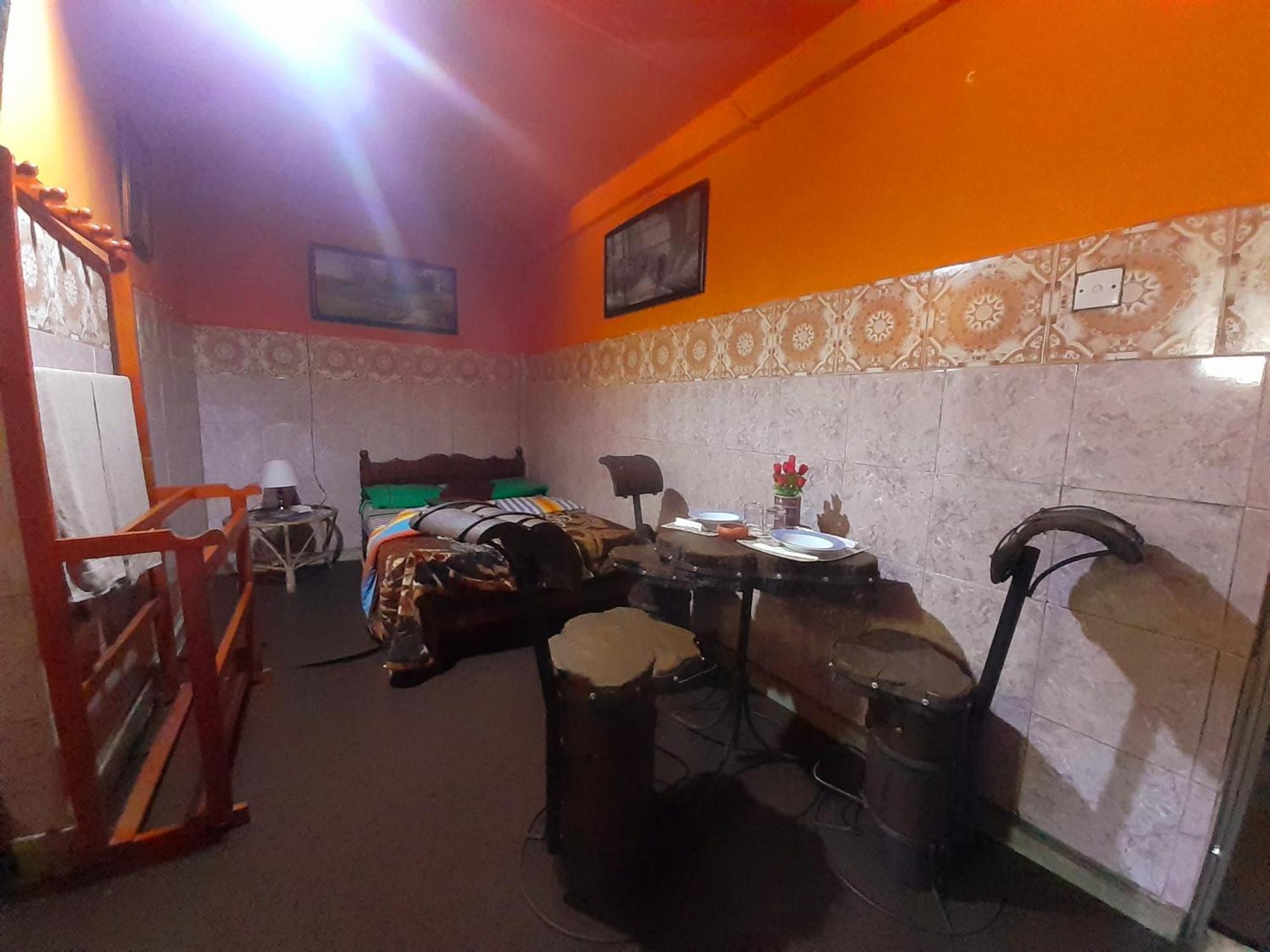 Guest house Cool Land Hot Hut & Restaurant *