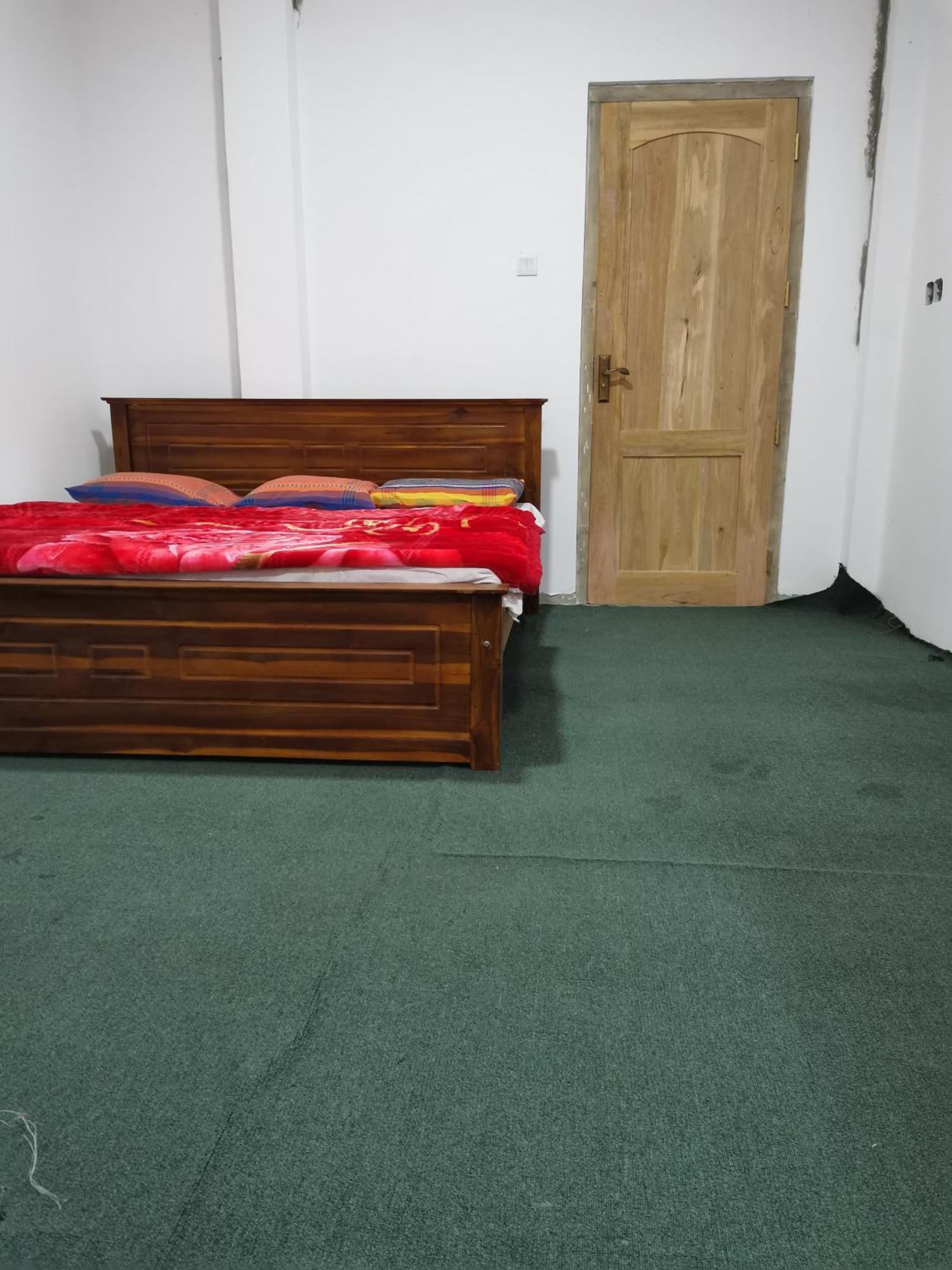 Traveler's Choice Guest house *