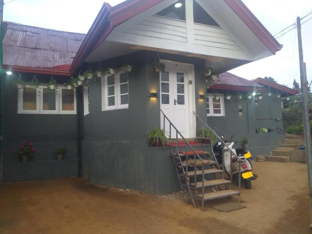 T Nuwara Eliya