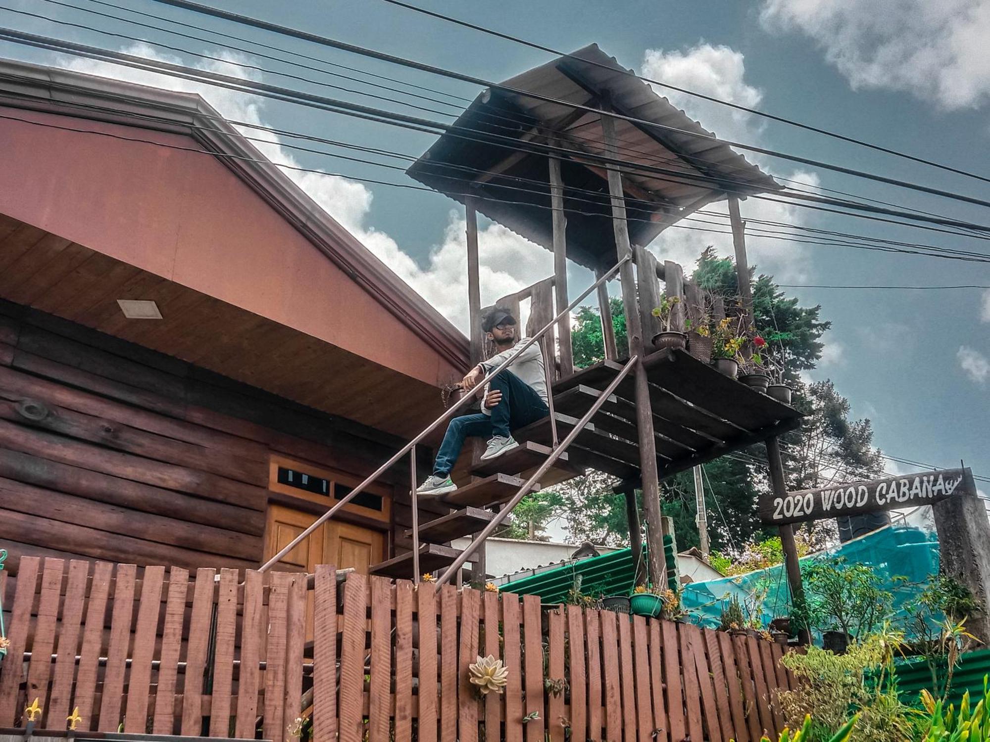 20/20 Wood Homestay