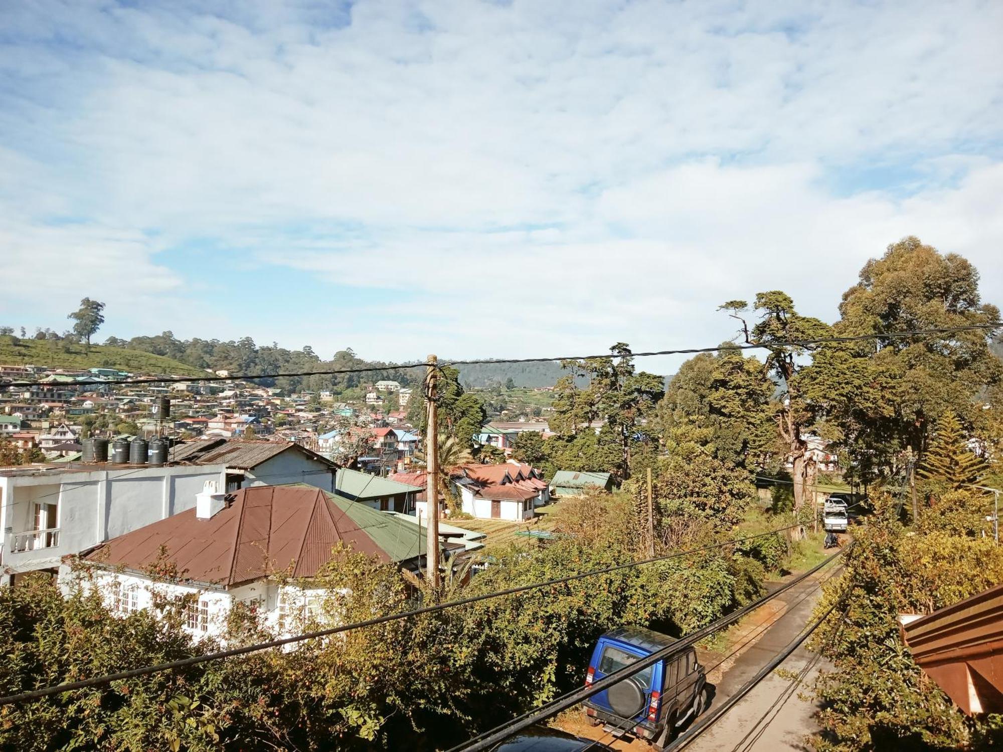 20/20 Wood * Nuwara Eliya