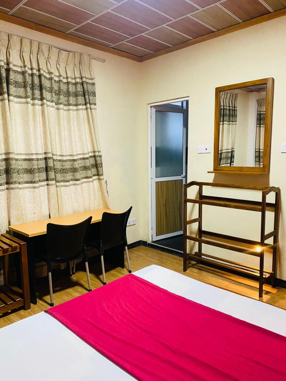 Niwasa Hills Nuwara Eliya