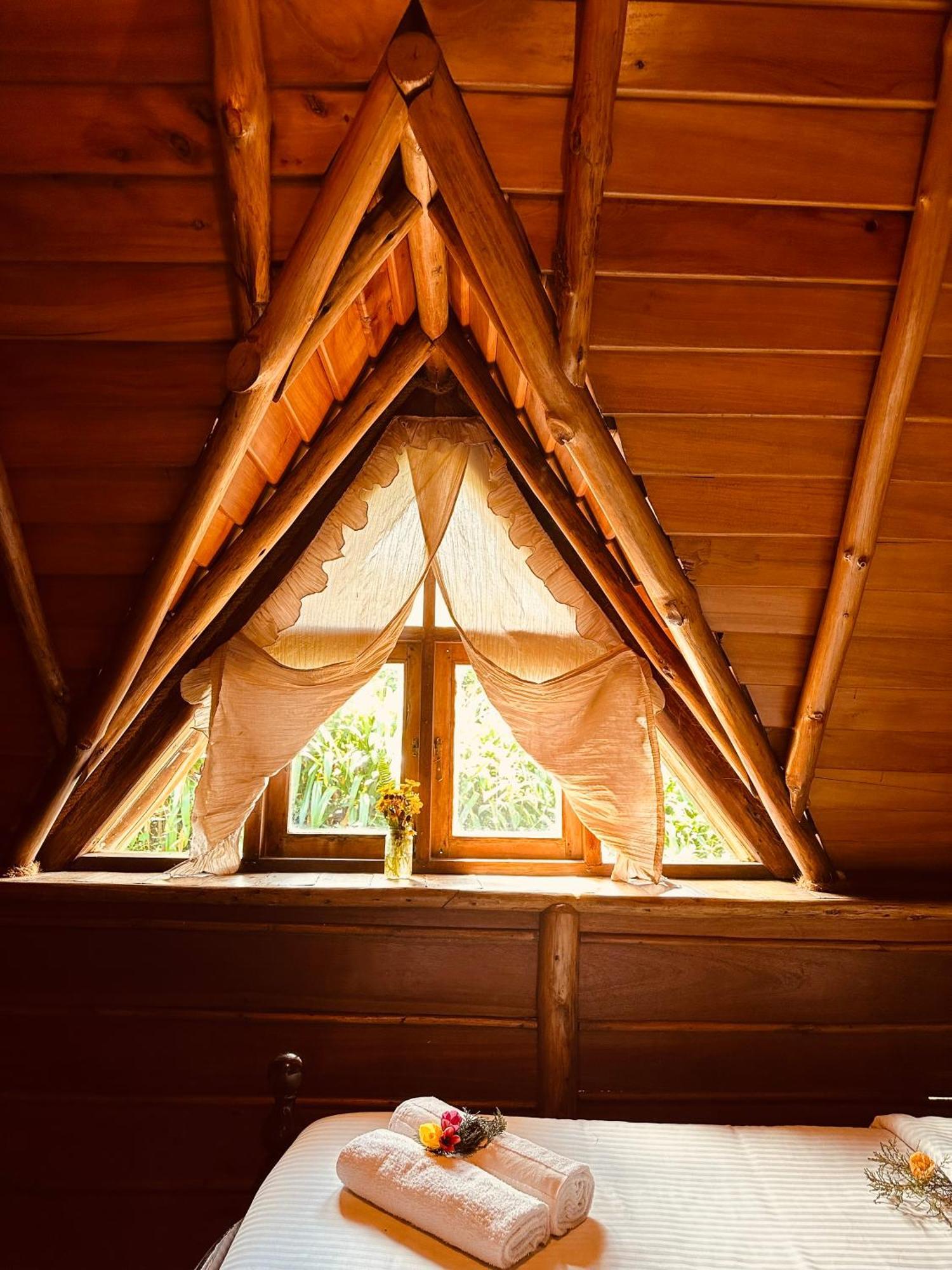 47 Nuwaraeliya Hotel *
