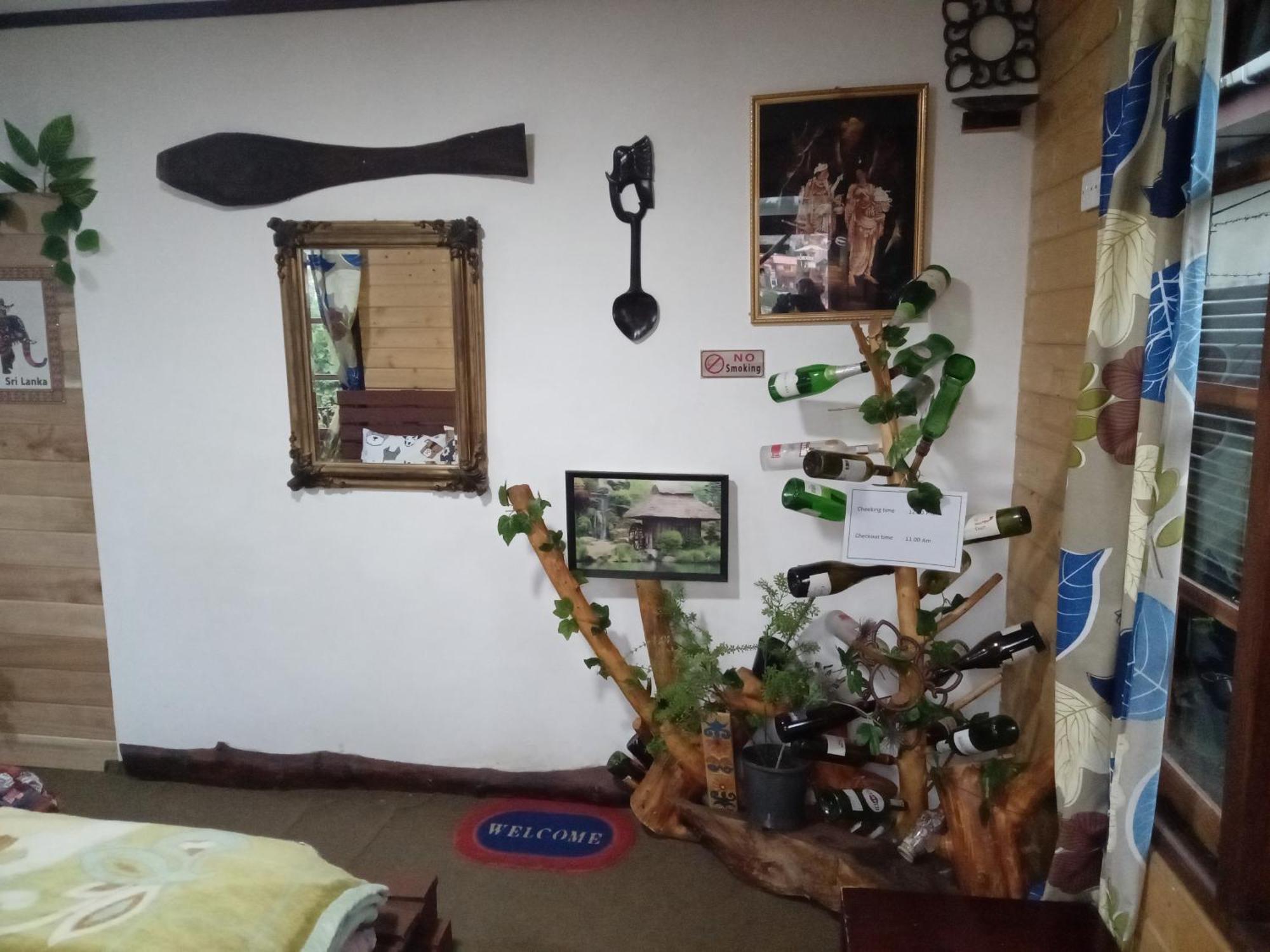 20/20 Wood Homestay