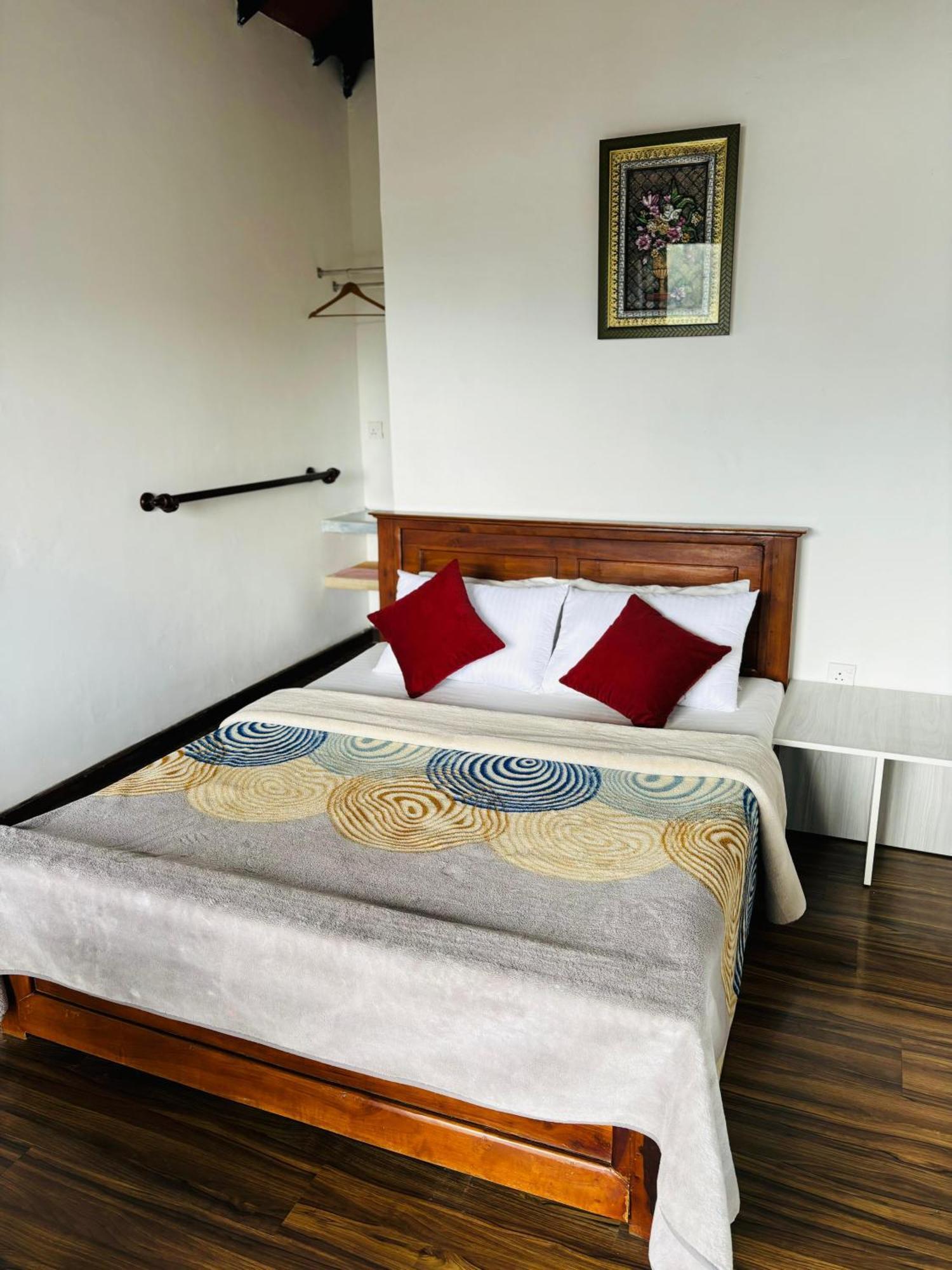 Kadalla Guest house