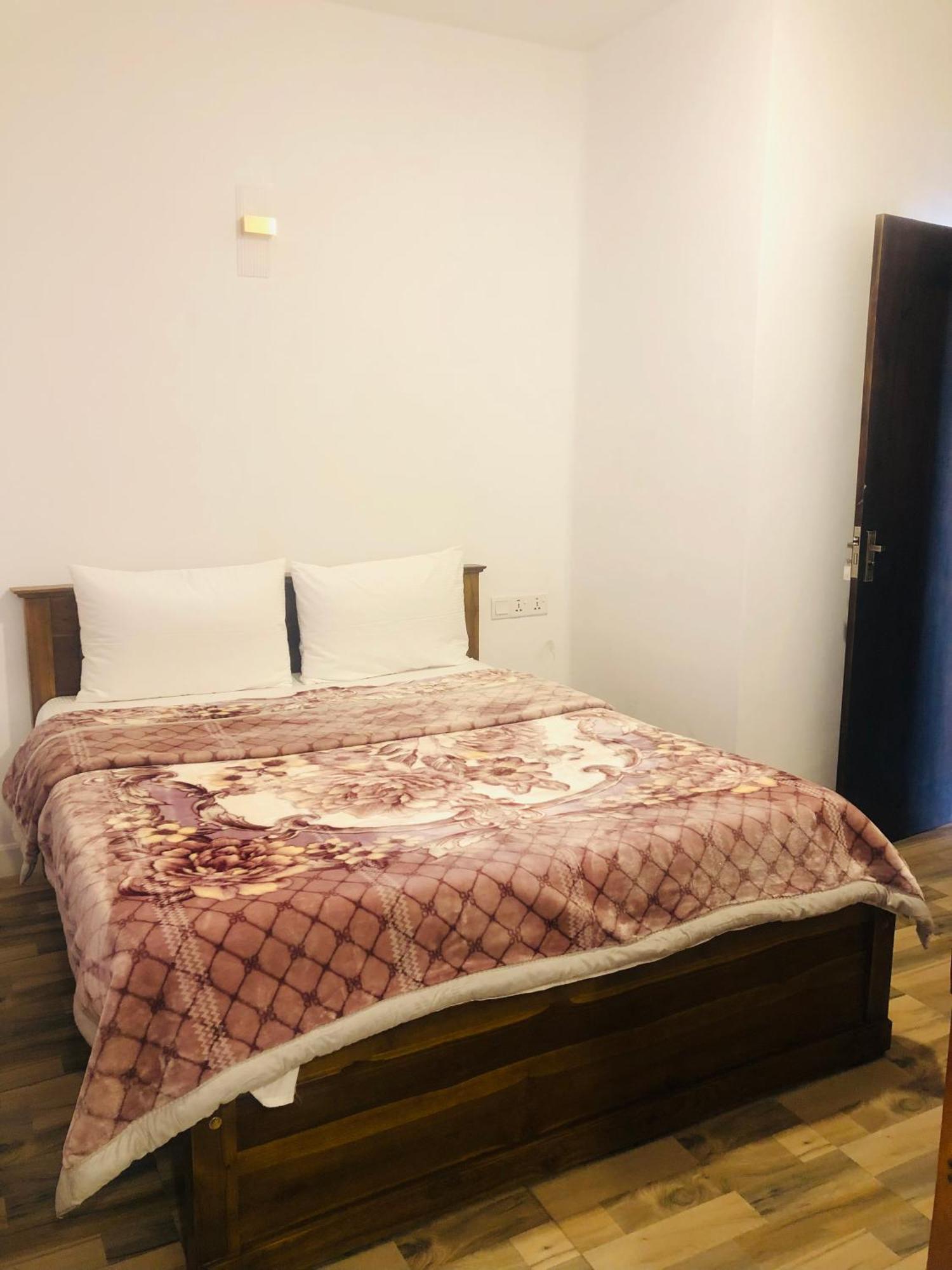 R21 Guest house *