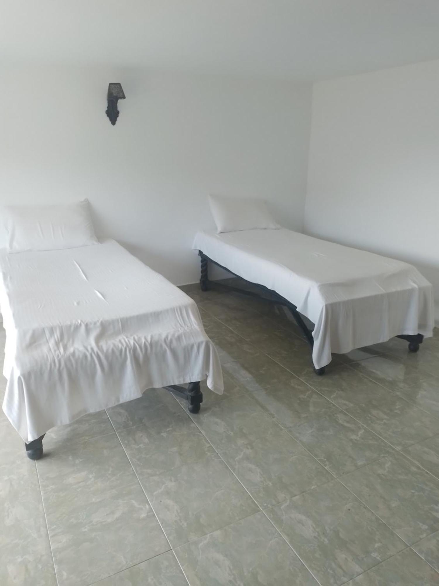 Hikers Inn 2*