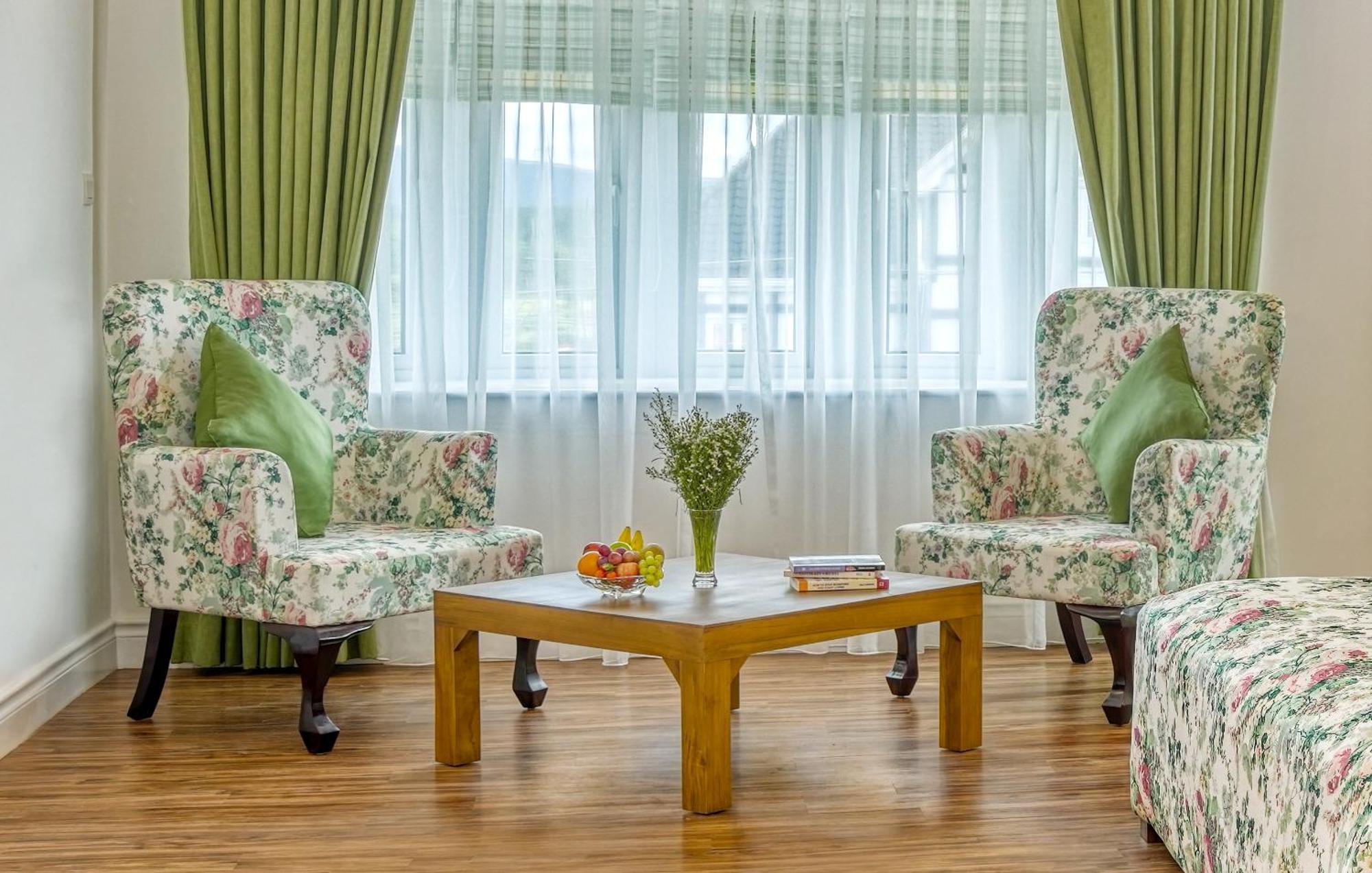 Winchester Little England Hotel