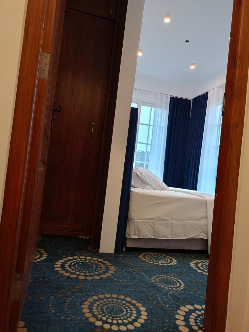 Hotel Golden Mist *
