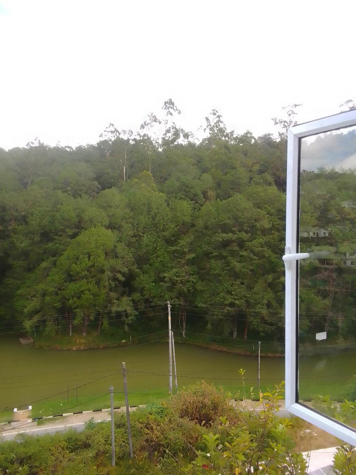 Drizzle Ridge Hotel