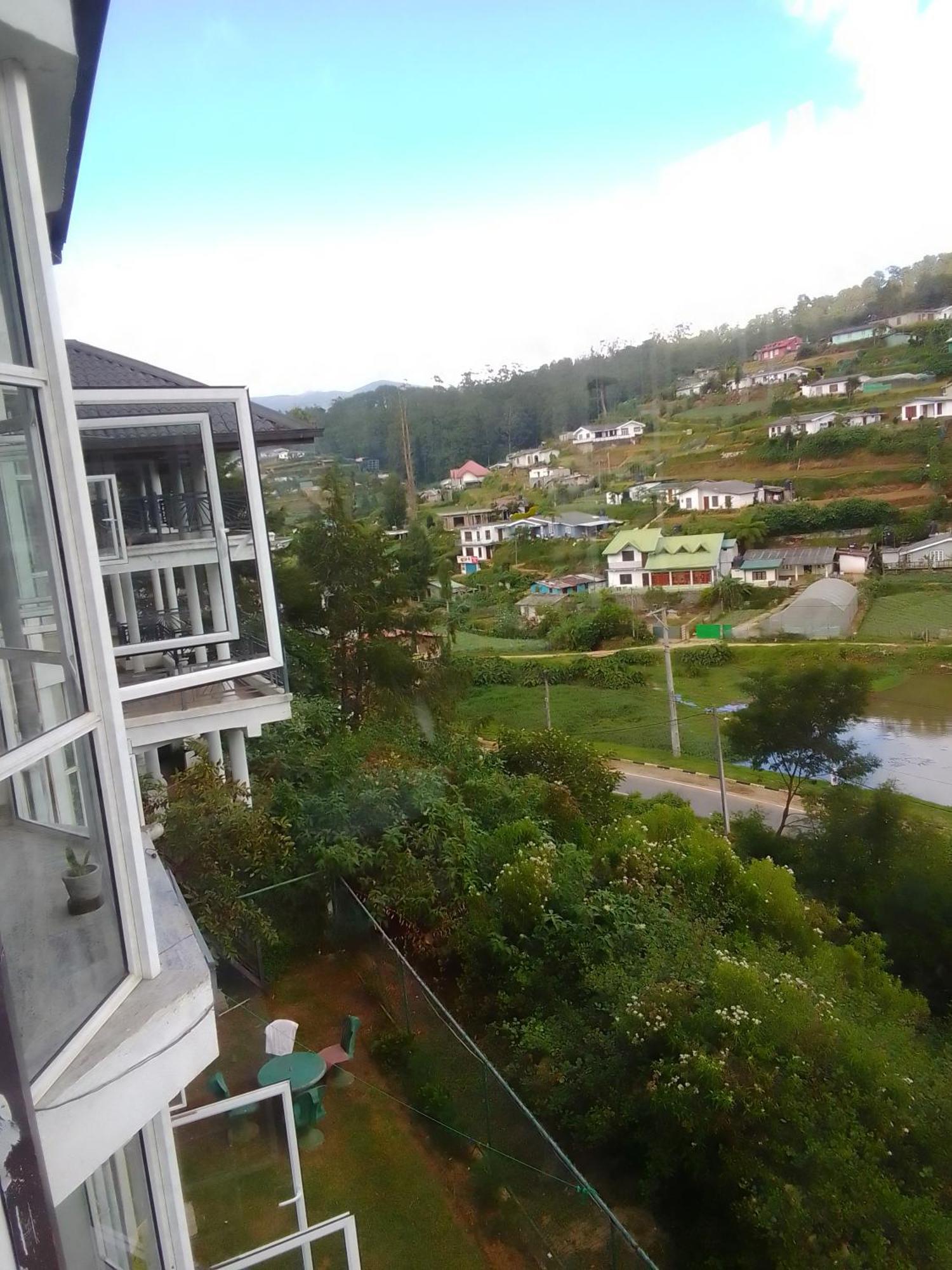 Hotel Drizzle Ridge