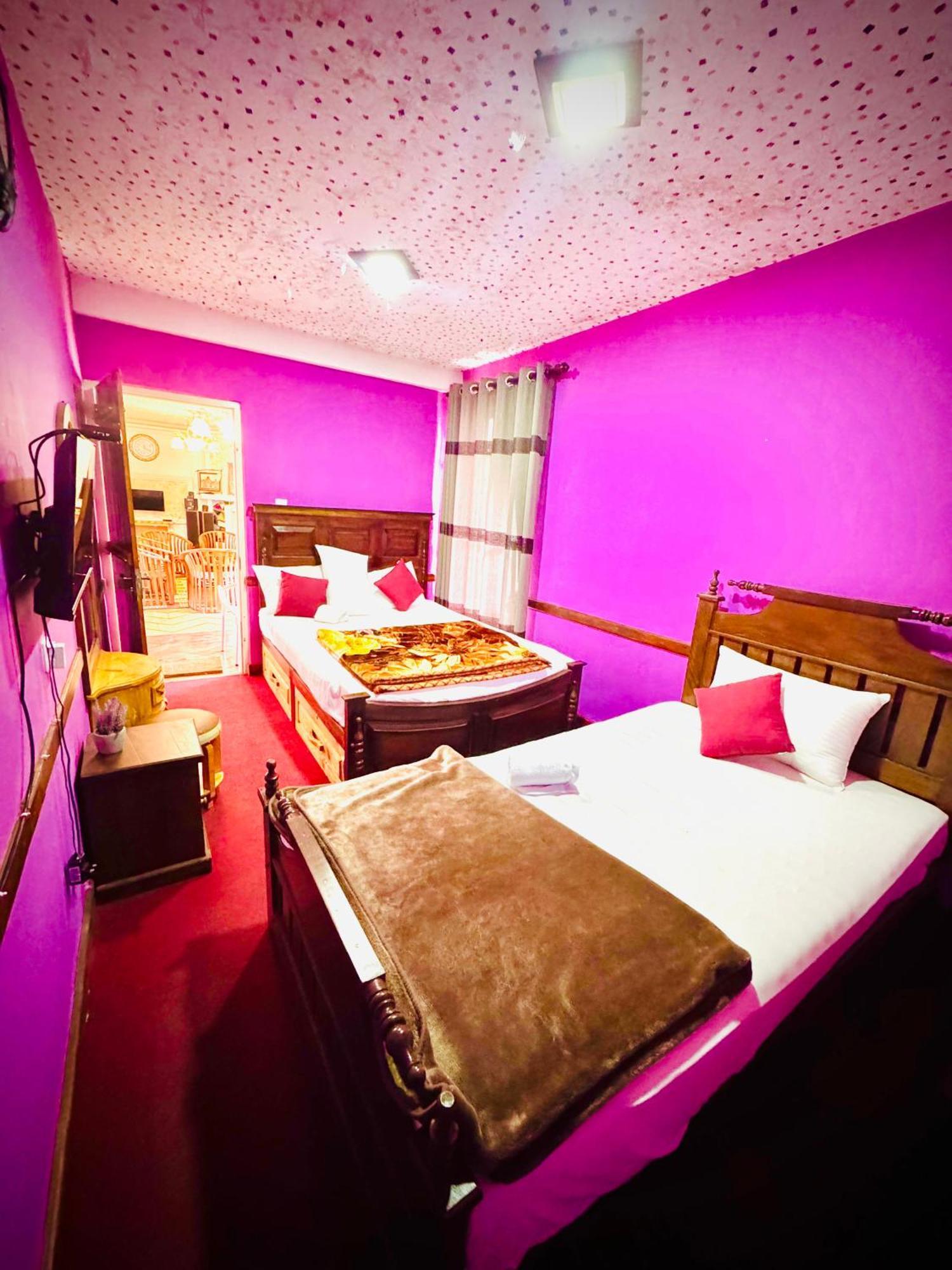 Hotel White Tower