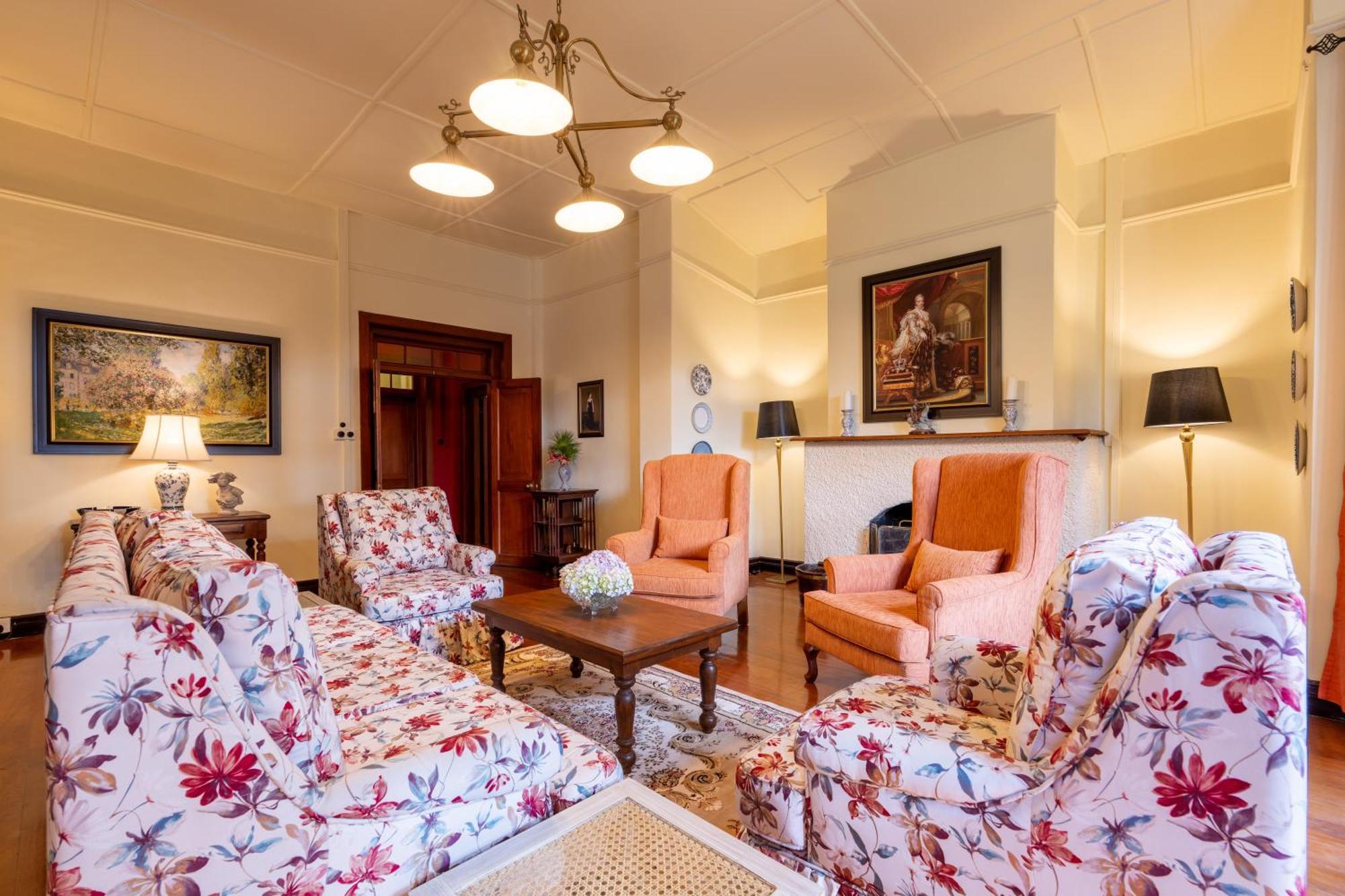 Hotel Bluechip Leisure Summerhill 5*