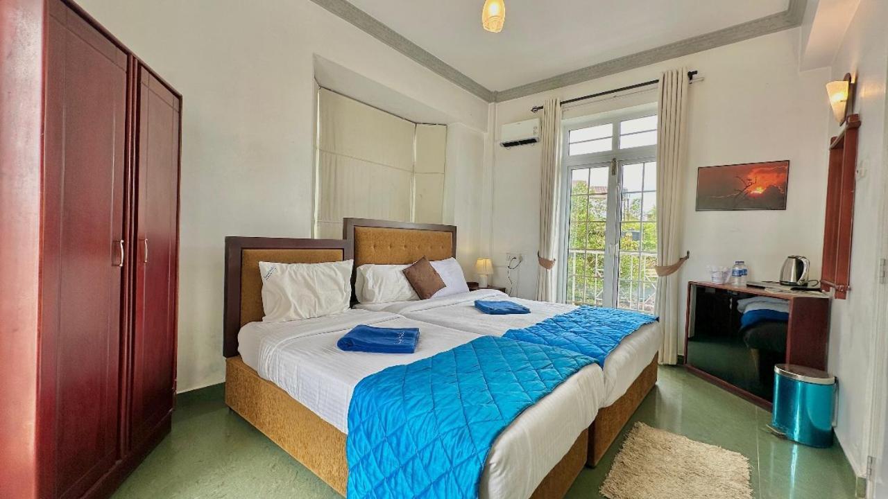 Royal Pearl Hills Hotel 3*