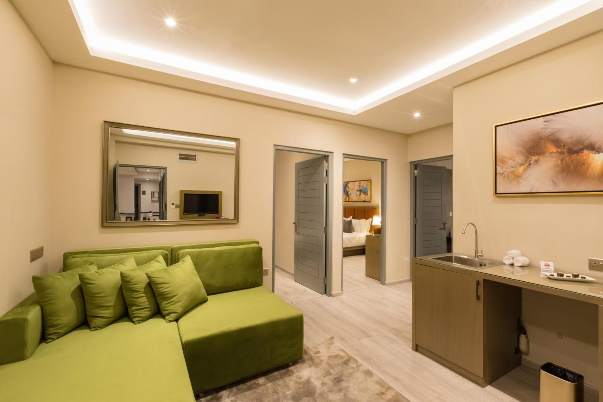 Yara Hotel