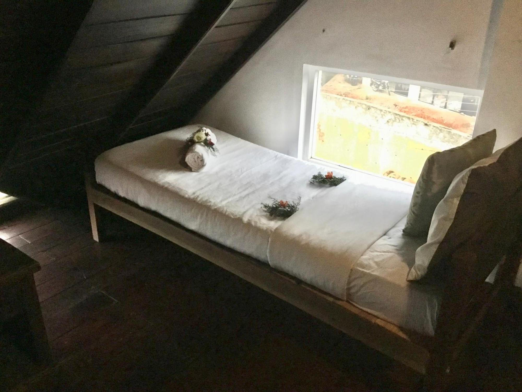 Moon Bed & Breakfast