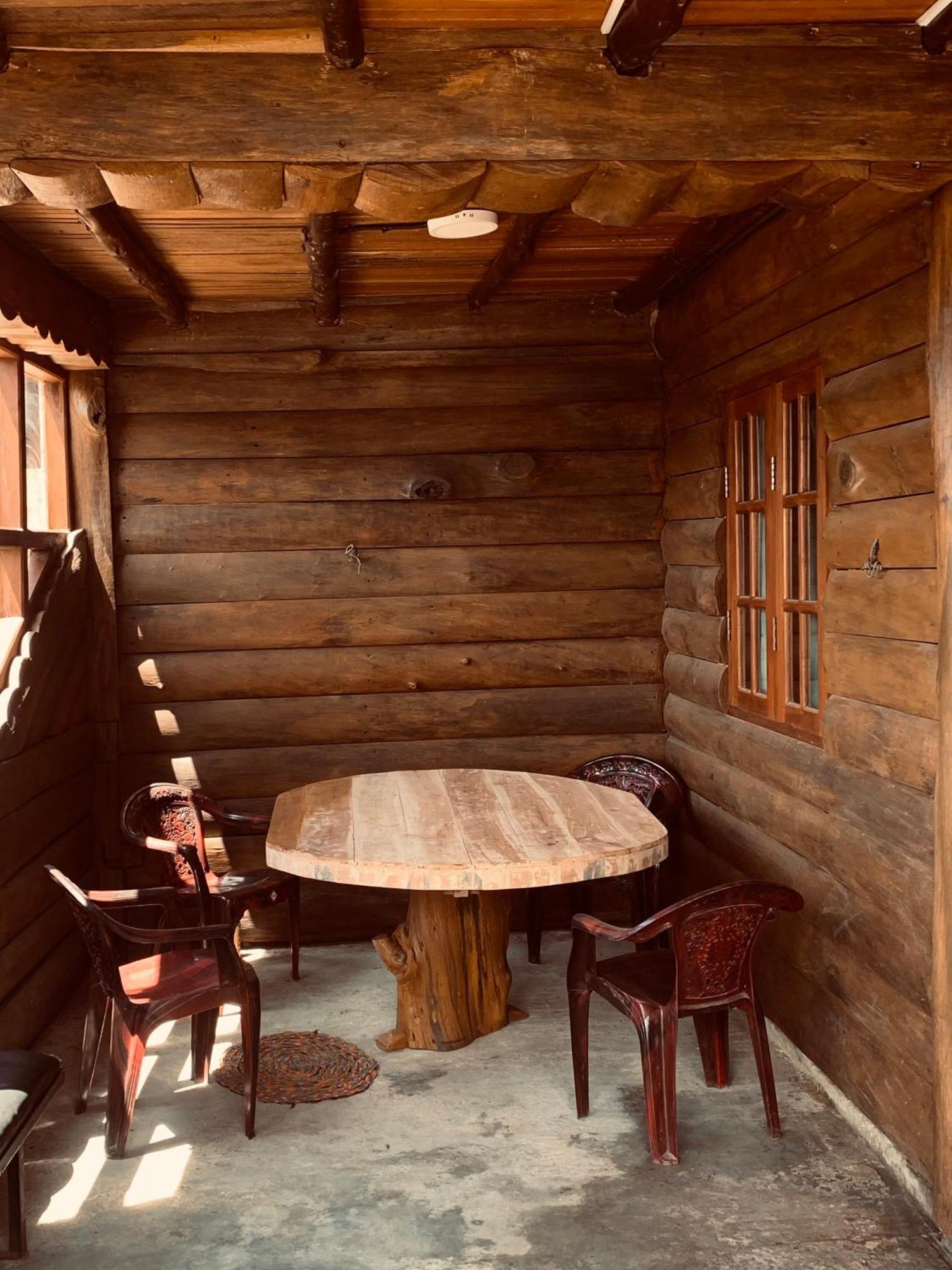 Lodge Micro Wood *