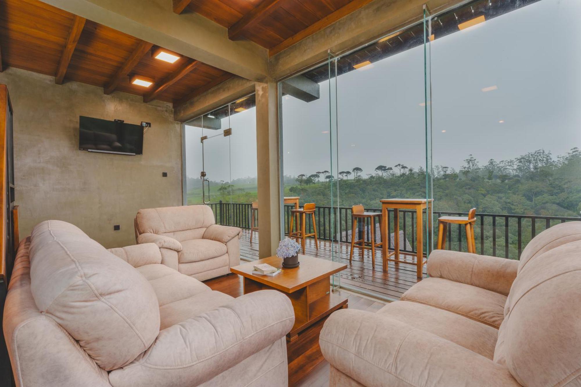 Bellevue By Pushella Hotel *