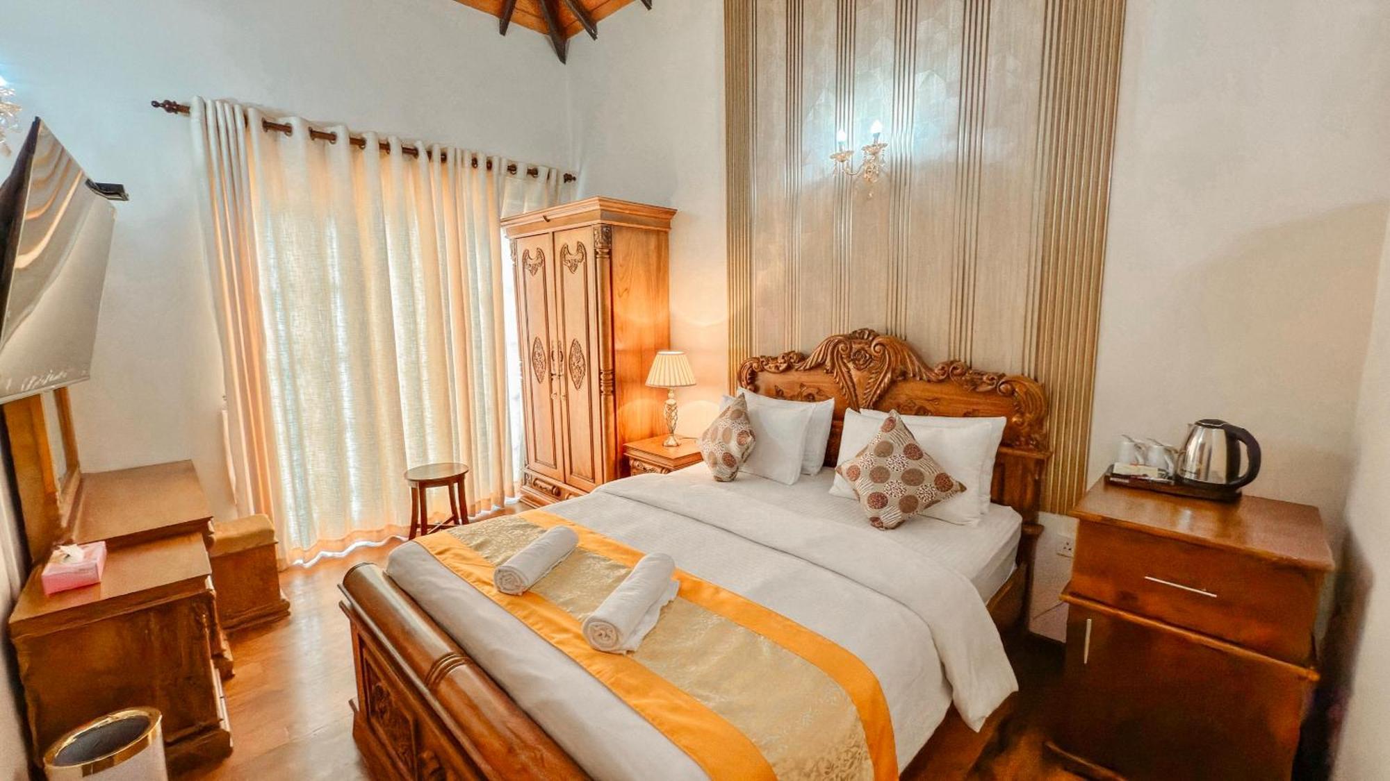 Hotel Alben Castle Glenfall Nuwara Eliya