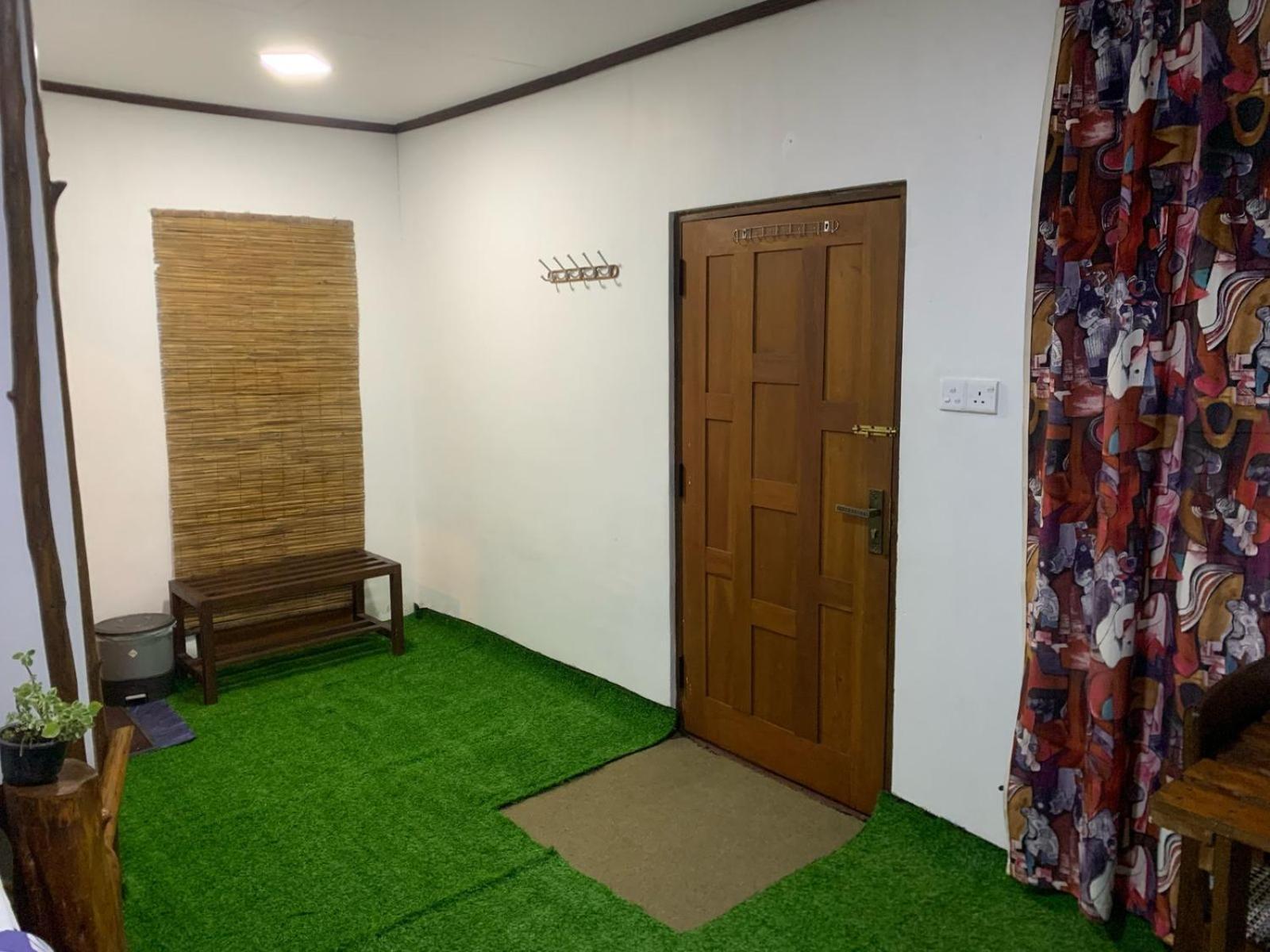 2020 Wooden Nuwara Eliya