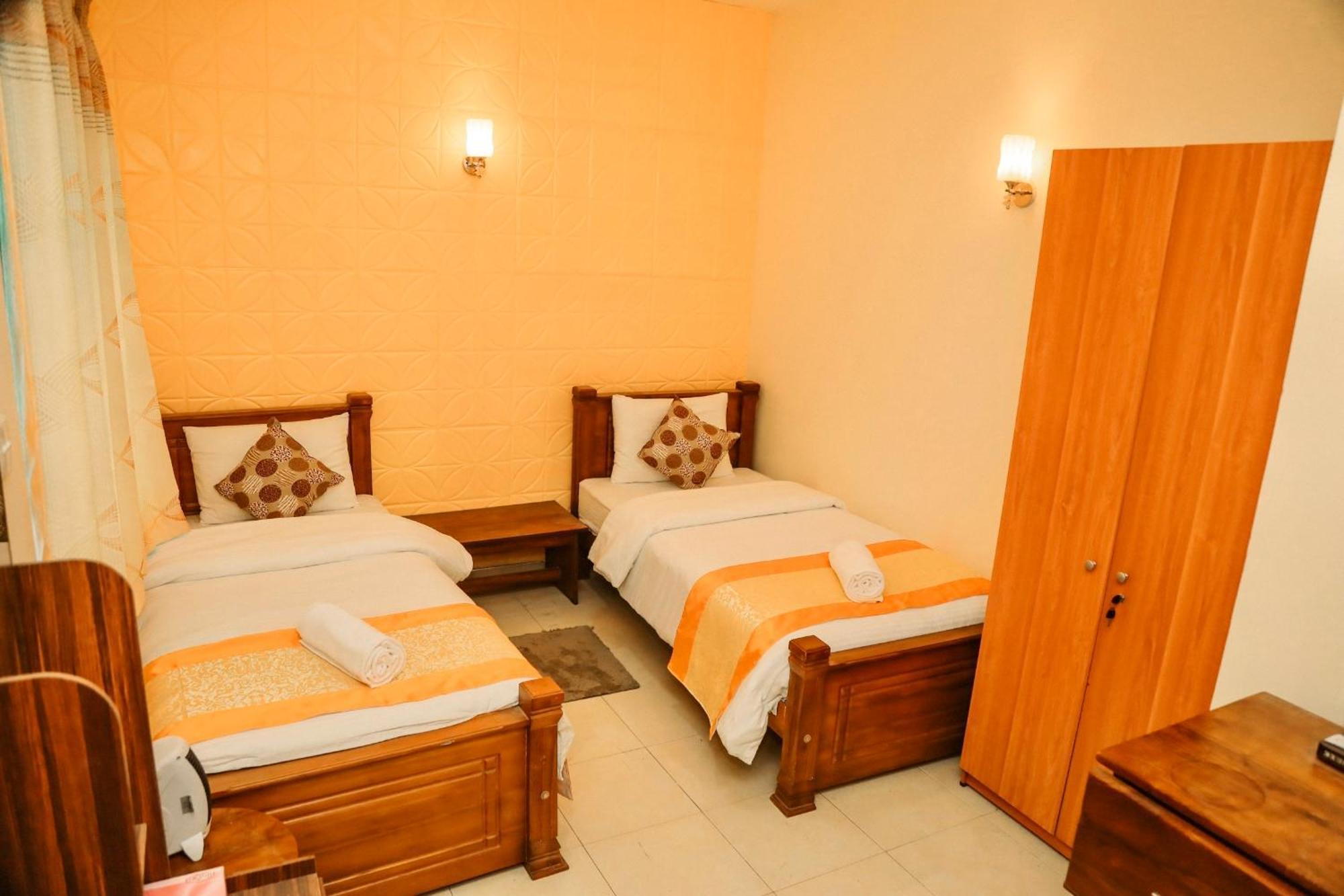 Hotel Alben Castle Glenfall Nuwara Eliya
