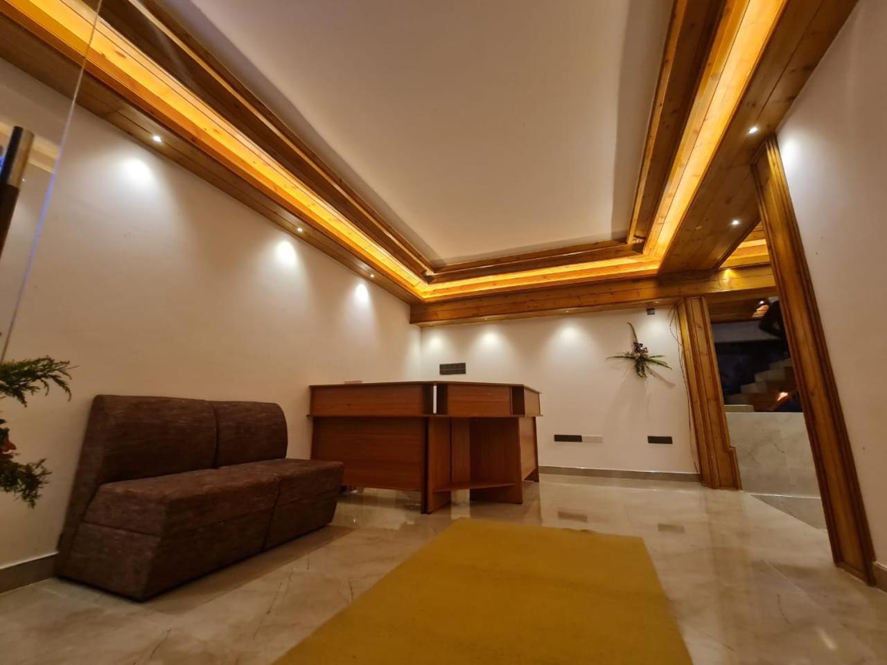 Rich Hotel Nuwara Eliya